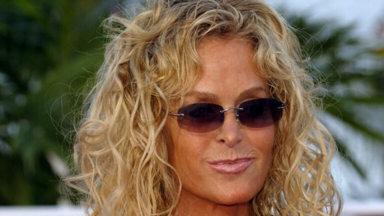 Farrah Fawcett: Ikona popkultury lat 70. Farrah Fawcett: Ikona popkultury lat 70.