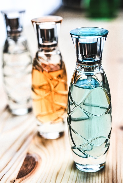 Zestawy perfum damskich – piękny zapach na każdą okazję